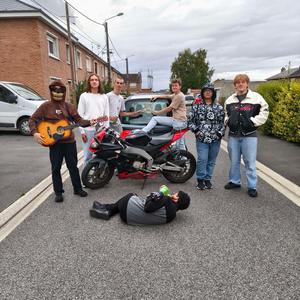 In English (feat. LogShade & Thomas+20)