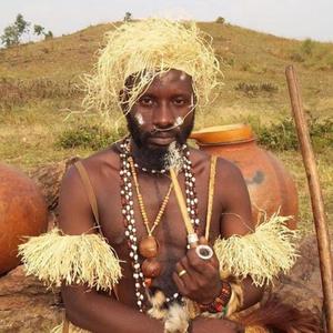 Buyegeyege (feat. Coutumier Ngahinga Kijangala)