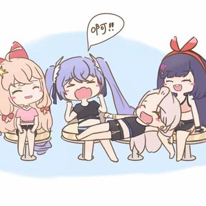 女 孩 与 王 冠