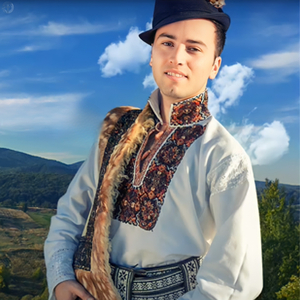 La Joc Si La Strigatura