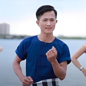 ສະເໜ່ເມືອງລາວ