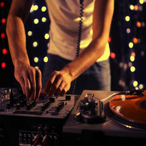 DJ³µÔØÎèÇú - DJàËÎèÍÅ-2021Äê4ÔÂÈÕÈÈ²¥µçÒô-DJ