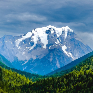 累了就耍点HIPHOP