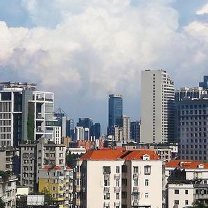 就让我在春风沉醉的夜晚老去