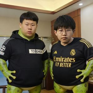 两只蛤蟆