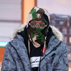 Robb YA ASS (feat. Swerzie)