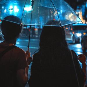 我把往事化入烟