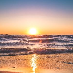 White Noise for Restful and Deep Sleep