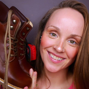 Zeigen der Schuhe