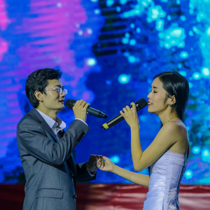 相爱十年，如风吹过