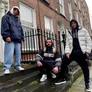 LIMERICK (feat. Paranoikos & Black Mirror Beats)