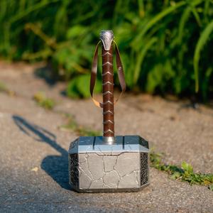Soulever Mjolnir