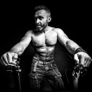 Piosenka zziębniętego ptaszka (wszystkie listopady świata) (feat. Agata Wietrzycka)