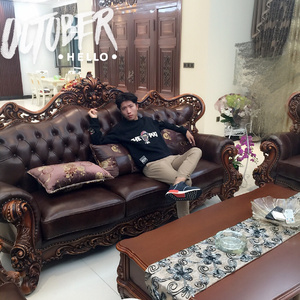 我有孤独和烈酒