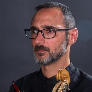 Στης Γραμβούσας τ'ακρωτήρι - Μοιάζουν πολύ της θάλασσας - Κύμα με πιάνει