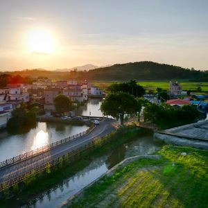那山月，和墨香