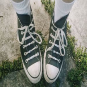 折星星的手在发抖