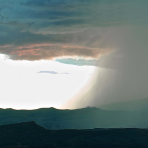 阳光多明媚，而我在烂泥堆