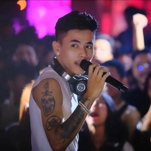 ឱក្រមុំៗបងអេីយ