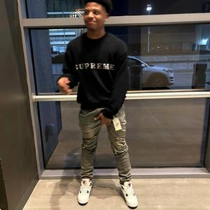 K.A.R (feat. XOBarrio)