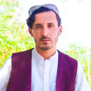 Kare Lewantob Aw Bal Raghle Par Zwani (Ashqan Ye Lewany De)