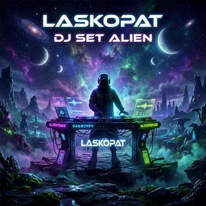 DJ Set Alien