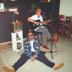 Poemas Velhos, Um Violão E Dois Canais Na Fita