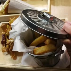 Pommes aus der Mülltonne (feat. PöbelBenz & TRex85)