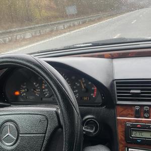 PŘÍJDOU MI NEMOŽNÝ