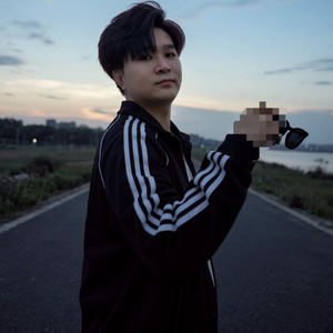 我们之间隔着一场下不完的雪