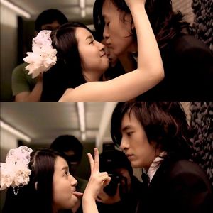 你（你就像风在说话 顺着我方向）