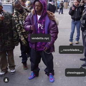 RazerbladesInChewinGGum_