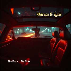 No Banco De Trás