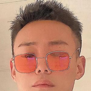 为食熊猫（翻自 李克勤）