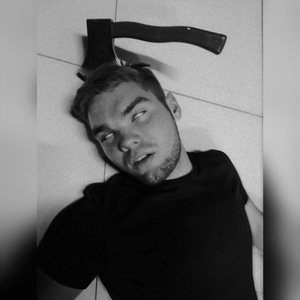 Повар с топором