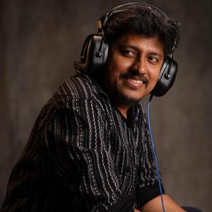 Divya Nakshatram Christmas Classic (feat. Disha Prakash, Lijo Karamvelil, Godwin Geo Sabu & Jossy John)