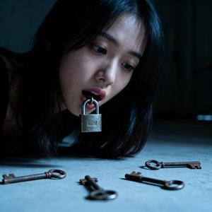 想开口心却被锁上，算了吧