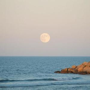 湖海与月