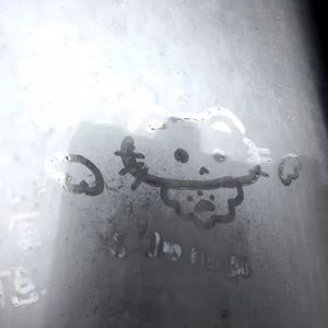 忧郁男孩在地球