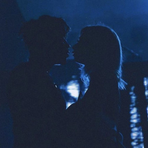 Artic (Girl with the blonde hair 3)