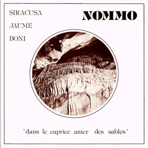 Dans Le Caprice Amer Des Sables