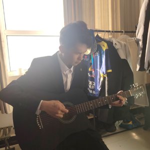 我希望今年比初雪先来的是你