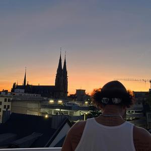 Do U (feat. Walkingmoneymachine)