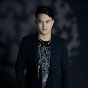 Wapasiz Yar / 无情的情人伴奏