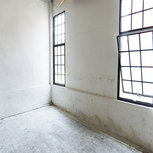 Empty rooms