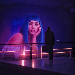 (C.M.E) Caught My Eye