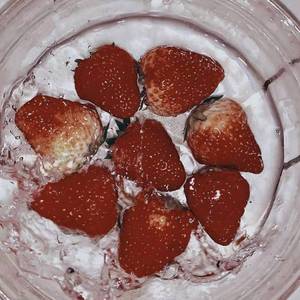 strawberry（prod by Freddie Joachim）