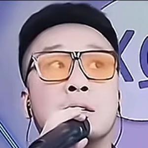 他们朝我扔白菜