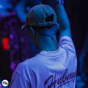 Trung Thu Năm Nay Anh Bận Kiếm Tiền Mất Rồi x Quá Đẹp Trai (Remix)