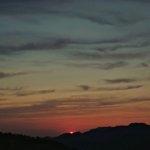 我会在黄昏之时的海岸线等你